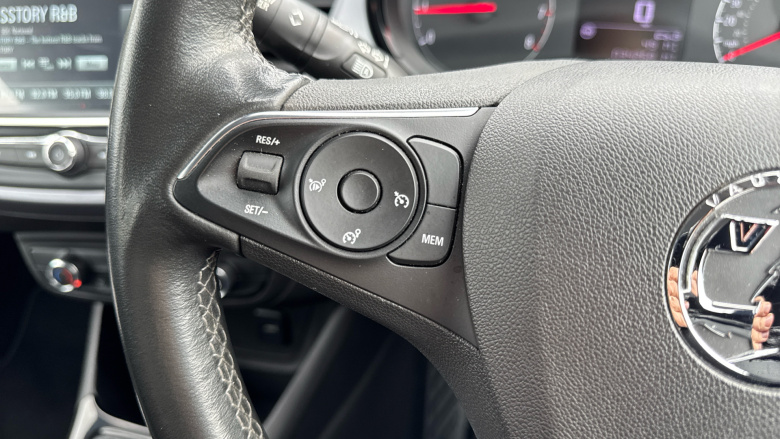 Vauxhall Crossland 1.2 Design 5dr Petrol Hatchback